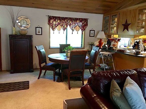 4th image of 3838 Mary Ann Ln