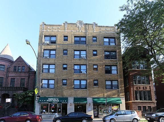 2nd image of 711 W Belmont Ave APT 201