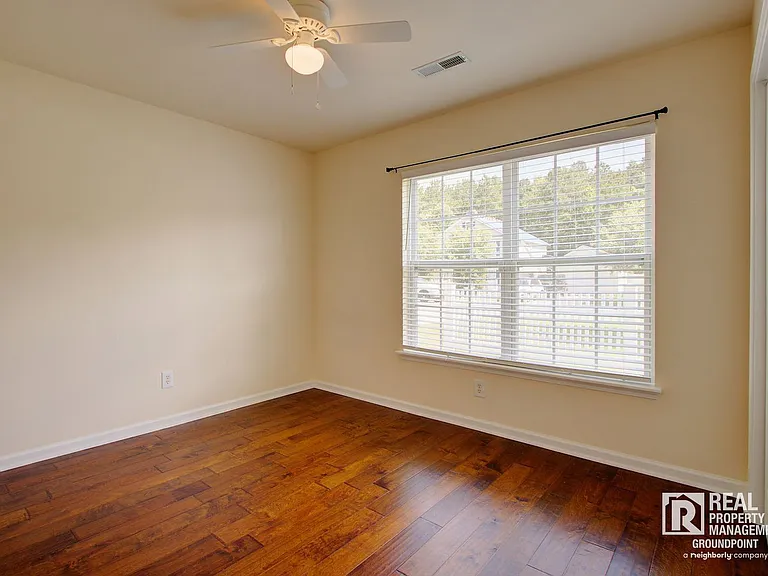 302 Coosawatchie St — Photo 11