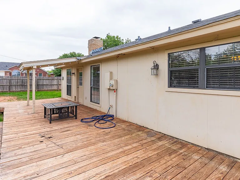 3902 Karen Dr — Photo 25