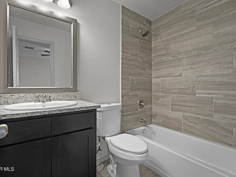 1117 Summer Rain St — Photo 29