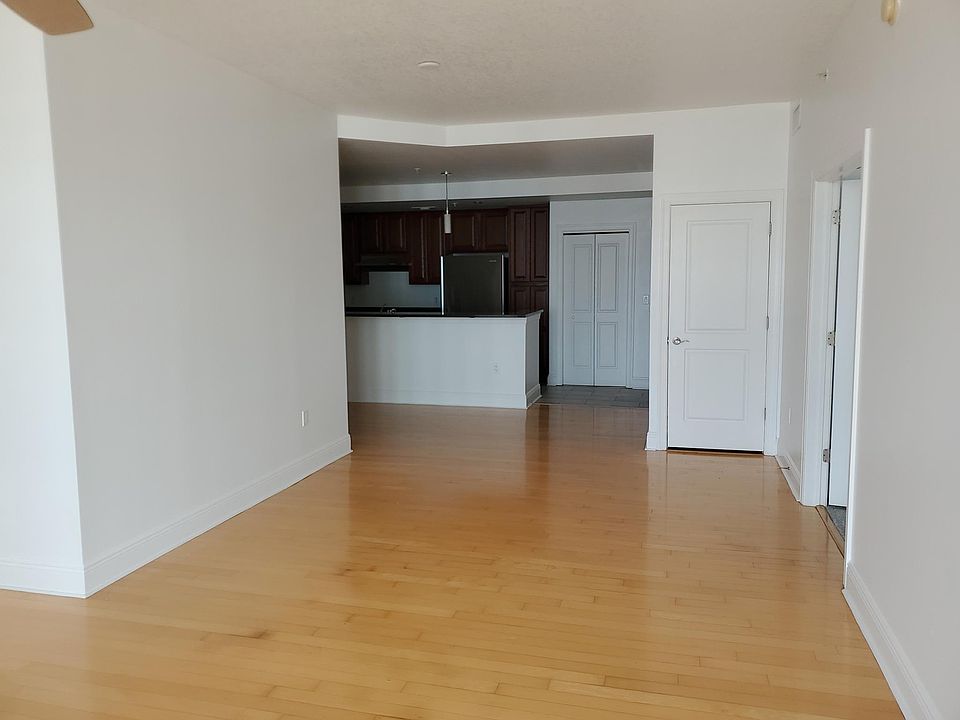 1st image of 1227 E Madison St Unit 801