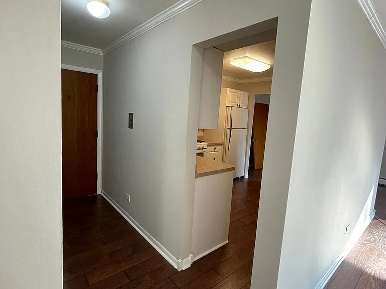 1430 N Evergreen Ave #1 — Photo 8