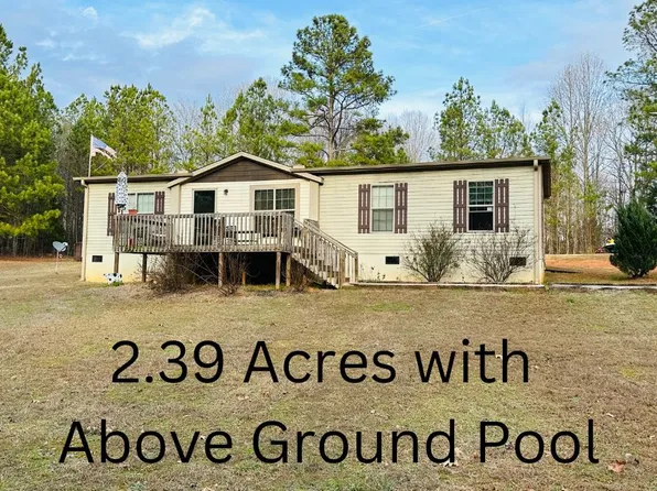 2512 Sam Hodges Rd, Hodges, SC 29653