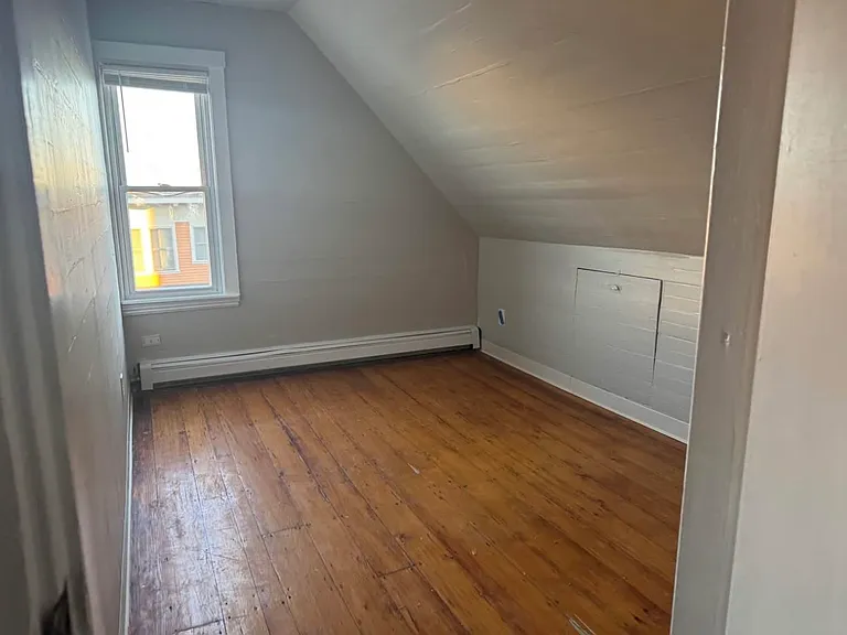 5 Falcon St #2 — Photo 11