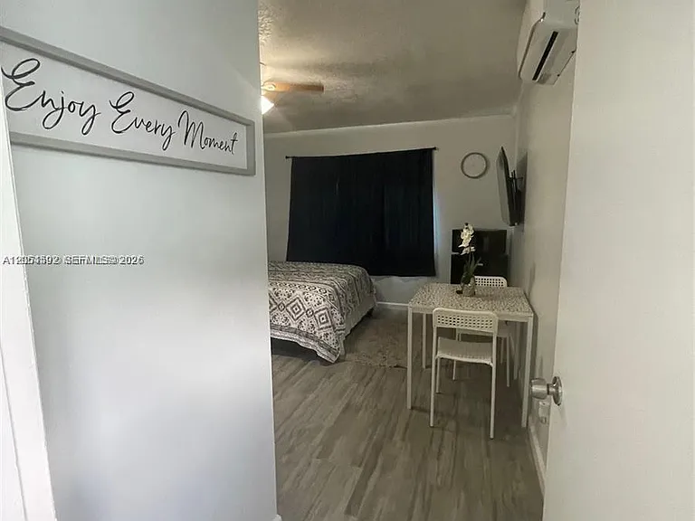 7521 Harbour Blvd #1 — Photo 4