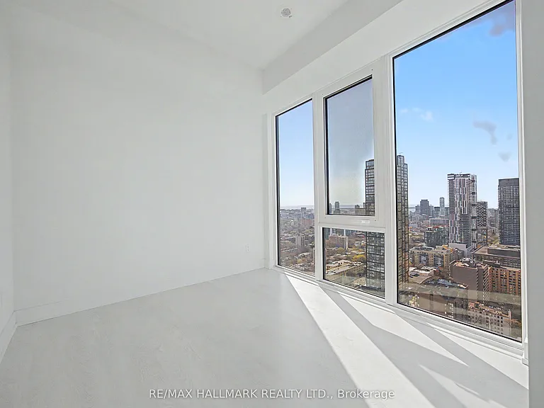 308 Jarvis St #3303 — Photo 7