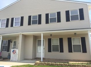 78 Reliance Sq, Telford, PA 18969