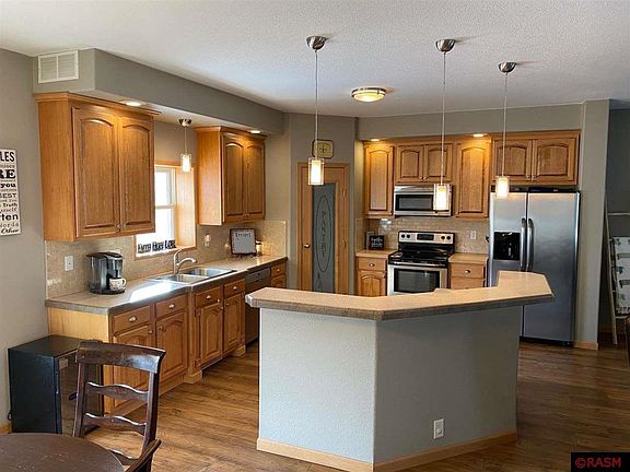 4th image of 129 Cougar Dr