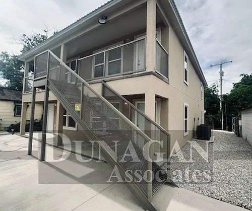 1103 W Church St Photo 1
