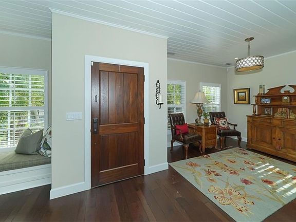 4th image of 1108 Brewer Pl