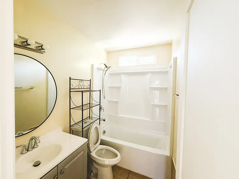 730 Mission Grove Pl — Photo 11