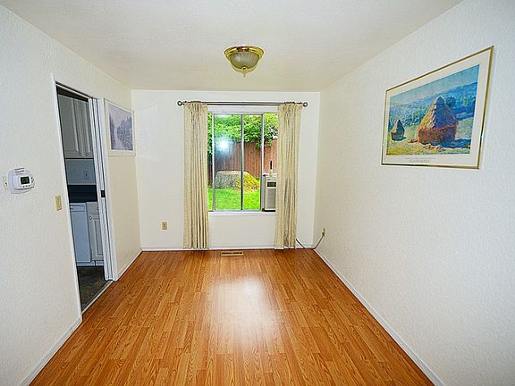 3rd image of 13007 96th Pl NE