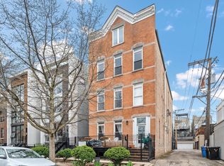 2228 N Hamilton Ave APT 3F, Chicago, IL 60647
