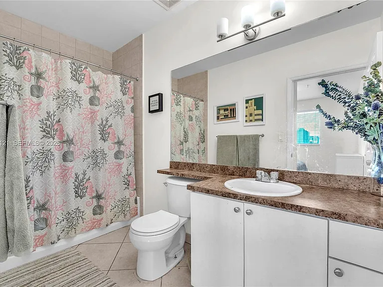 2280 SW 32nd Ave #403 — Photo 14