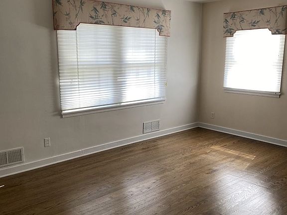 2nd image of 530 E Passaic Ave