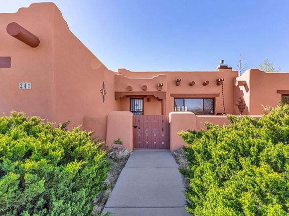 4th image of 241 Camino De Los Ranchos S