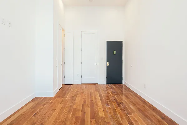 Rented by Nooklyn NYC LLC | media 21