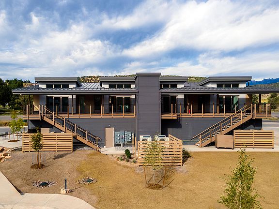 5th image of 205 Jasper Pl #203