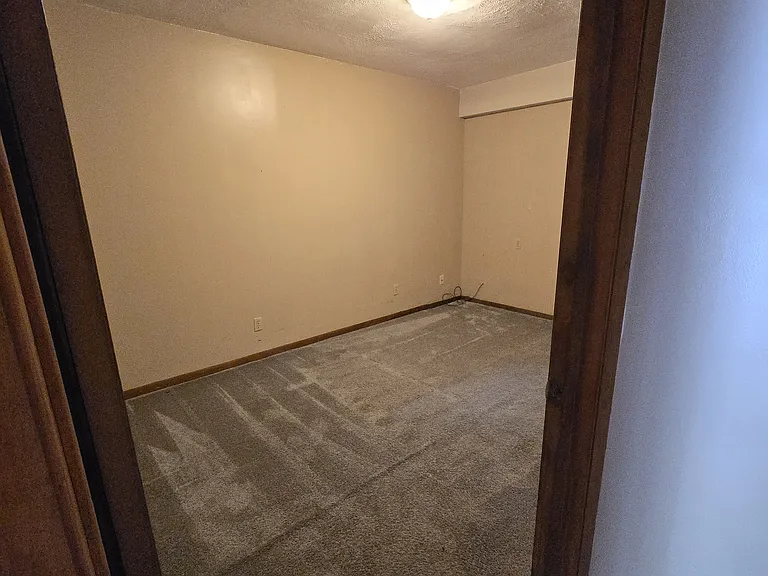 425 W Northern Ave — Photo 3