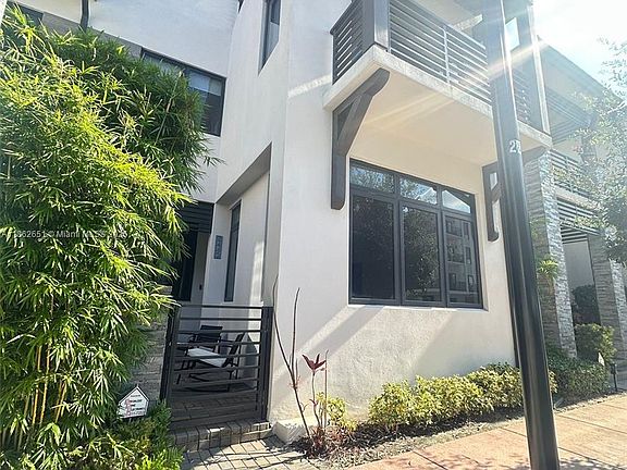 2nd image of 8443 NW 47th St