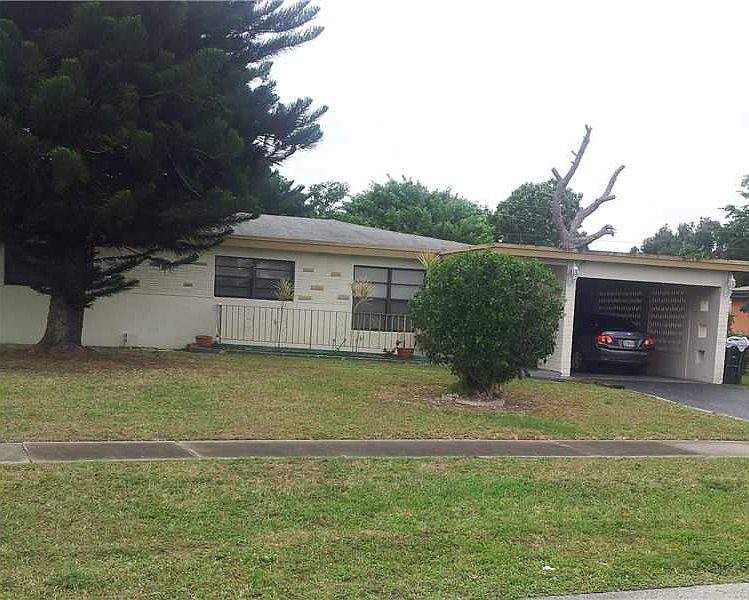 2nd image of 3810 SW 11th St