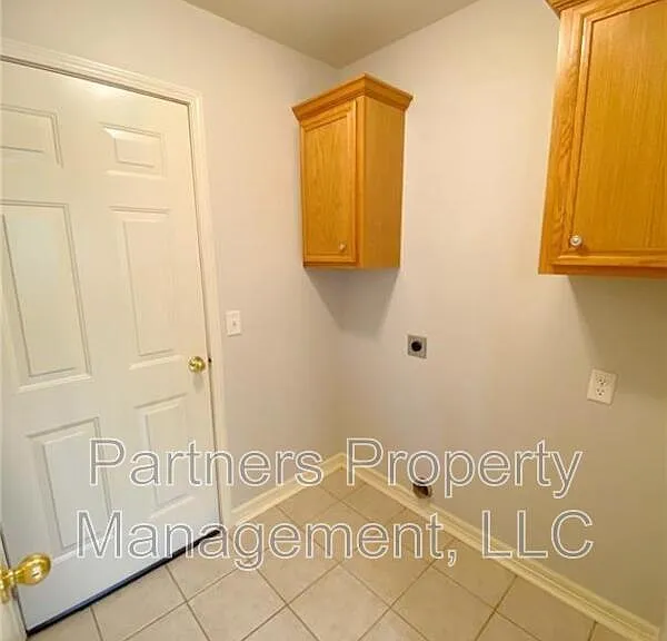 1633 S Tally Ho Dr — Photo 6