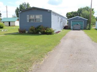 712 McDonald Ave S, Terry, MT 59349