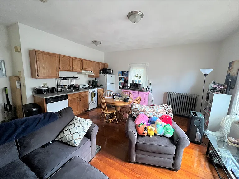 163 Strathmore Rd #3 — Photo 11
