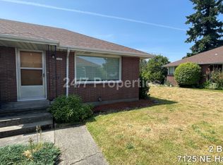 7125 NE Halsey St, Portland, OR 97213