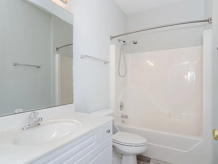 6464 Bradbury Ct — Photo 18