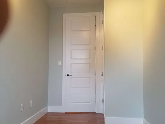 Rented by The Hamilton Group | media 18