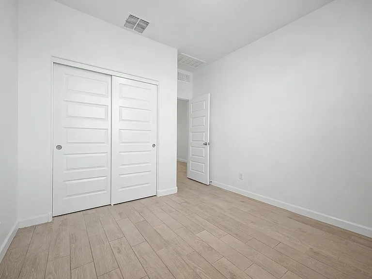 2058 S 241st Ave — Photo 22