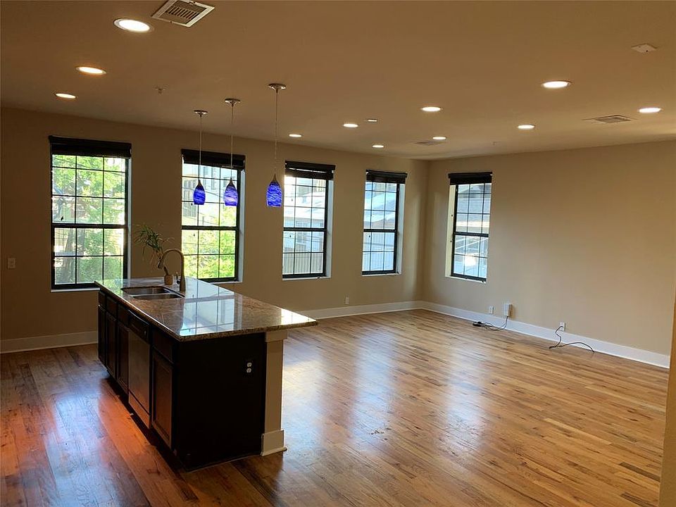 1st image of 315 W Clay St APT 202