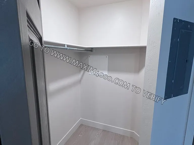 940 Grand Avenue — Photo 9
