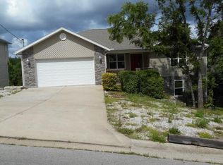 2749 Maple St, Hollister, MO 65672