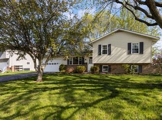 1420 Hempwood Dr, Columbus, OH