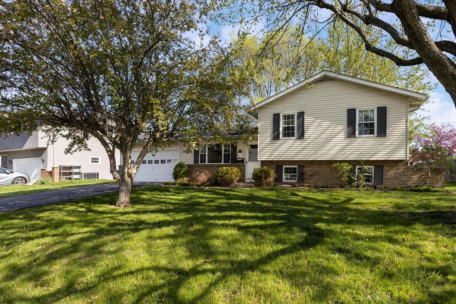 1420 Hempwood Dr photo 1