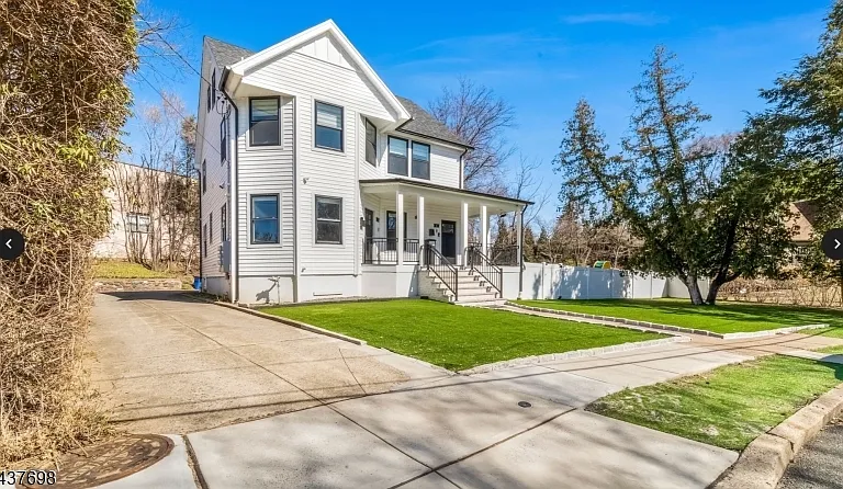 21 Valley Ave — Photo 1