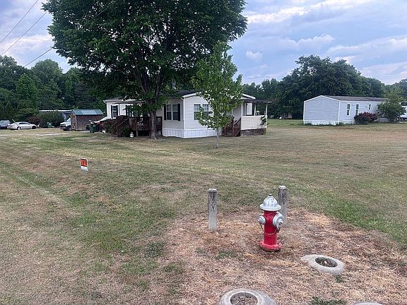 5th image of 479 Tobacco Rd