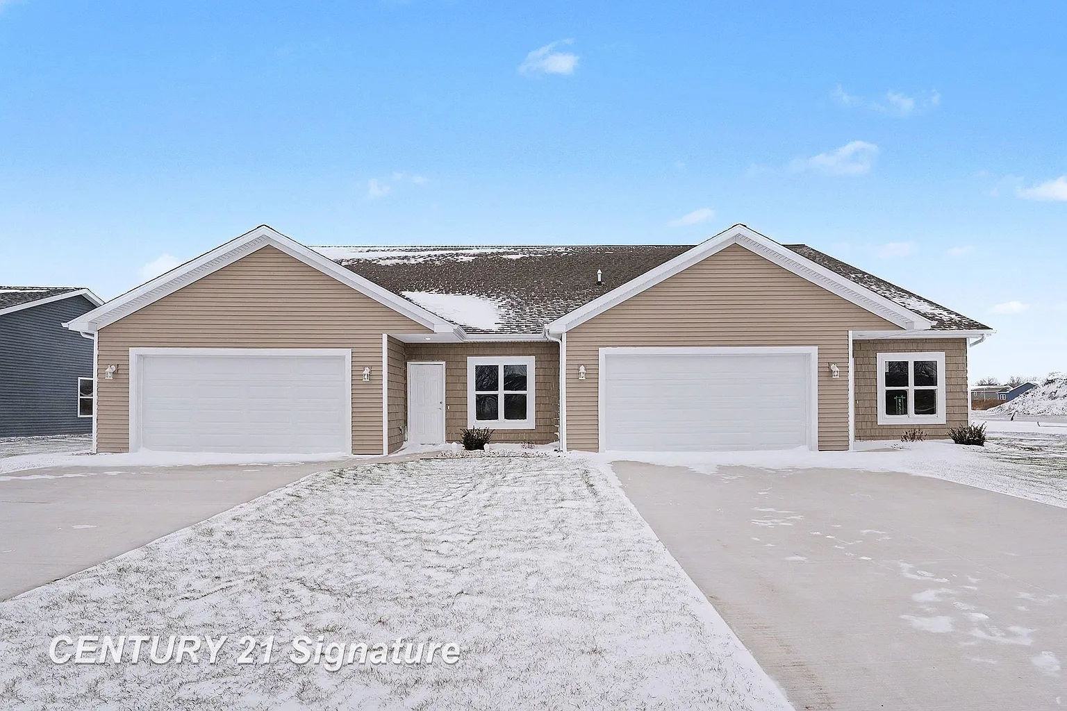 8440 S Valley Spring Ln photo 1