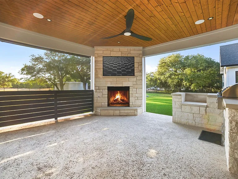 23937 Oscar Rd — Photo 4