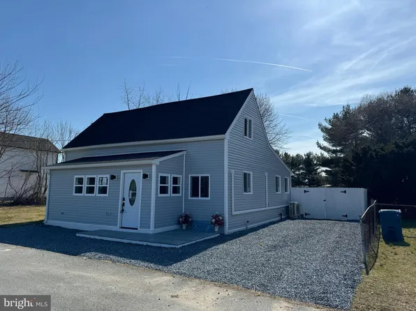 354 2nd St, Leipsic, DE 19901