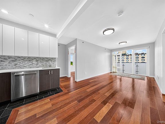 3rd image of 142-38 37th Avenue #9F