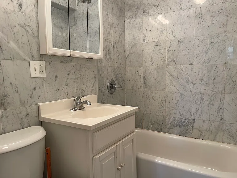 2510 Ocean Pkwy #3E1 — Photo 8