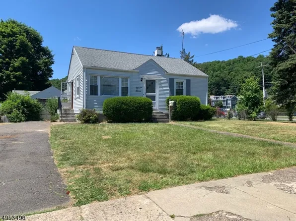 97 S Salem St, Dover, NJ 07801