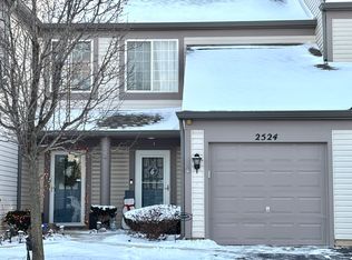 2524 Carrolwood Rd, Naperville, IL 60540