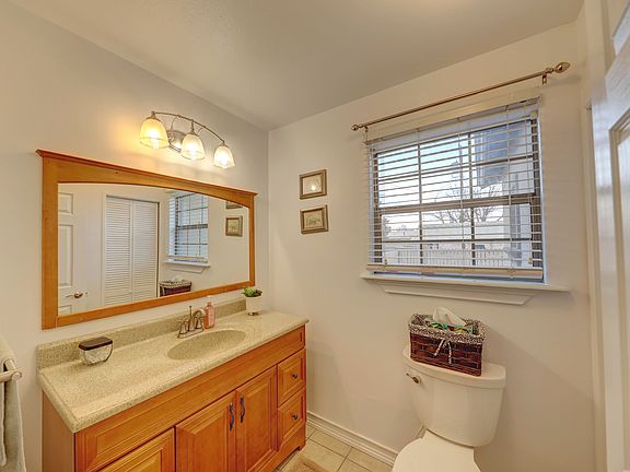4th image of 102 E 3rd St
