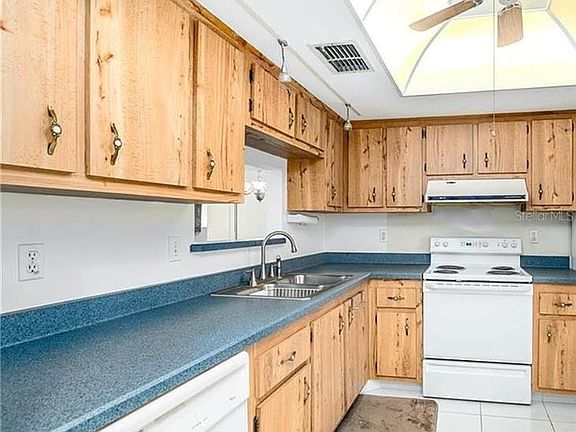 3rd image of 2465 Northside Dr APT 201