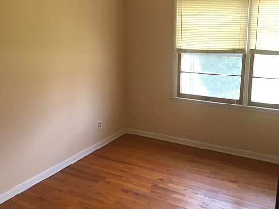 3rd image of 2411 NW Ozmun Ave